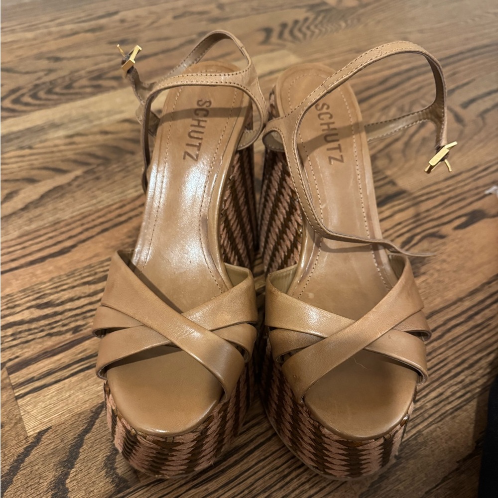 Schutz platforms. Never worn. Tag still on. Purchased from tuckernuck